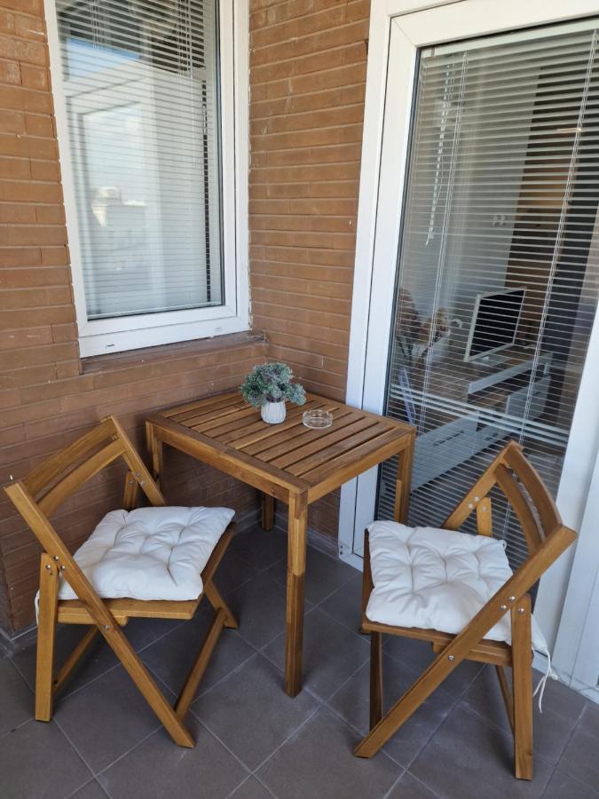 Spacious 75m2, Freshly Renovated Next To Diamond Mall Apartamento Skopie